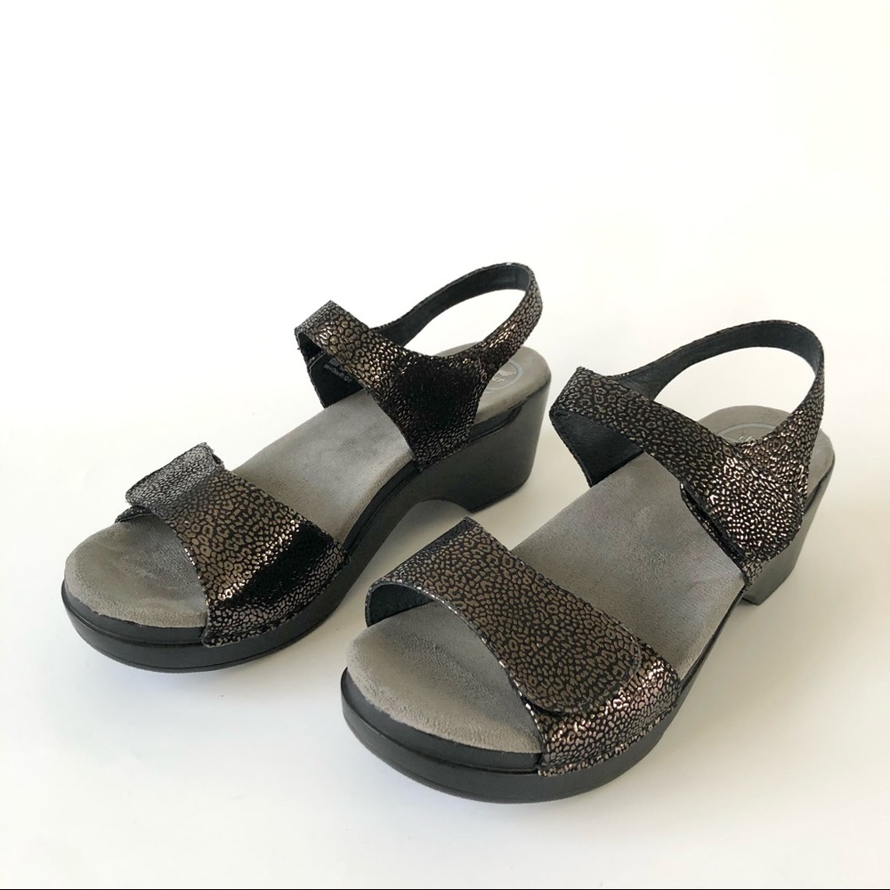 Dansko Black Shimmer Leather Sonnet Ankle Strap Sandals Size 40/9.5 - 10 US